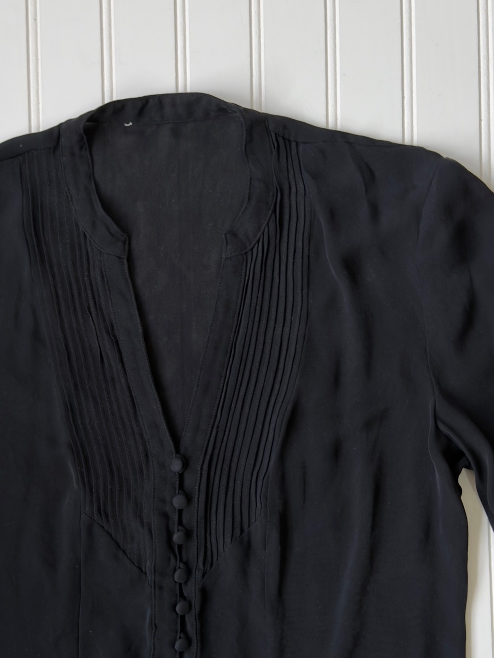 Black Pure Silk Blouse Pleated Front Button Up Bishop Sleeves Size Medium - Picture 2 of 7